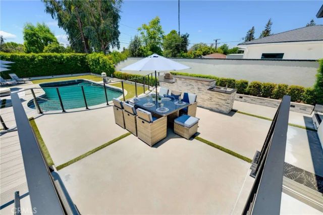 3890 Shadow Grove Road, Pasadena, CA 91107
