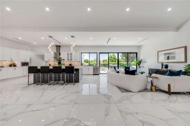 3890 Shadow Grove Road, Pasadena, CA 91107