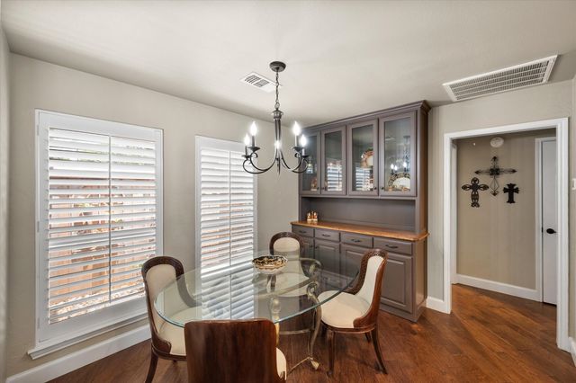 1239 Falcon Trail, Bedford, TX 76021