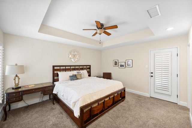 1239 Falcon Trail, Bedford, TX 76021
