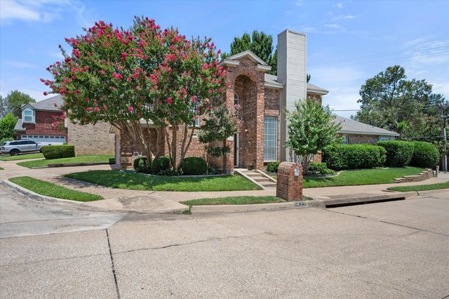 1239 Falcon Trail, Bedford, TX 76021