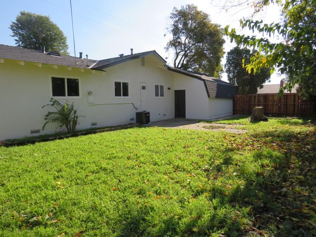 6225 Rumford Ave, Citrus Heights, CA 95621