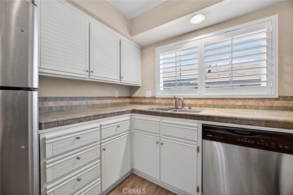 Image 14 of property listing at 649 S Glenhurst, Anaheim Hills, CA 92808