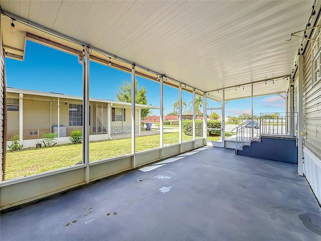 25110 ALAMANDA DR, Astatula, FL 34705