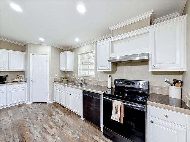 25110 ALAMANDA DR, Astatula, FL 34705