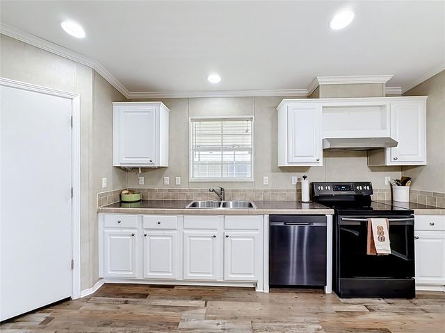 25110 ALAMANDA DR, Astatula, FL 34705
