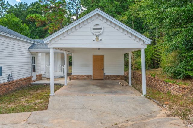 1912 N Pearl Street Street, Crestview, FL 32536