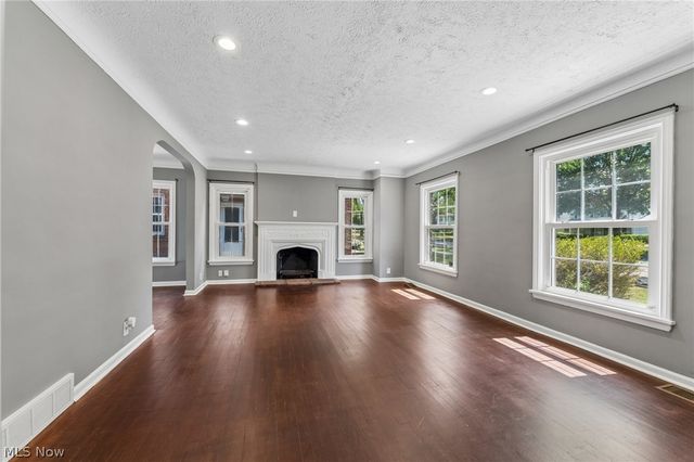 16809 Scottsdale Boulevard, Shaker Heights, OH 44120