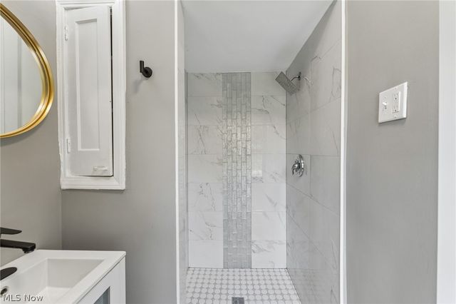 16809 Scottsdale Boulevard, Shaker Heights, OH 44120