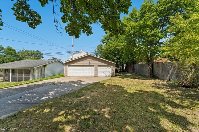 16809 Scottsdale Boulevard, Shaker Heights, OH 44120