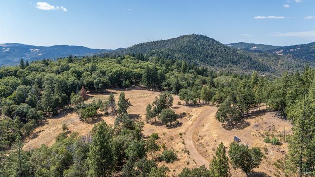 78611 Mina Rd, Covelo, CA 95428
