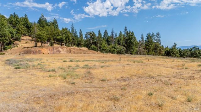 78611 Mina Rd, Covelo, CA 95428