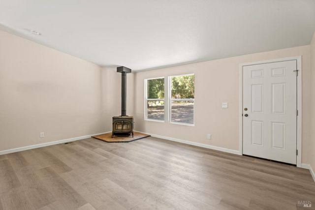 78611 Mina Rd, Covelo, CA 95428