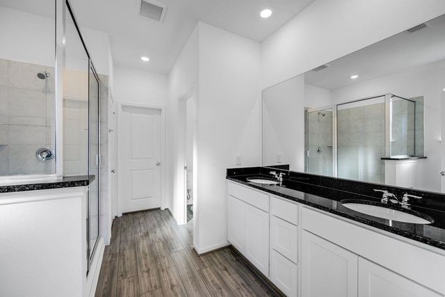 135 Daylight Crest Drive, Crosby, TX 77532