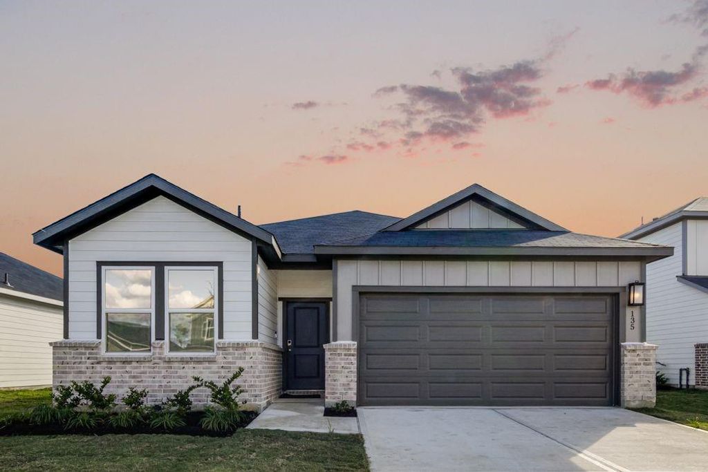 135 Daylight Crest Drive, Crosby, TX 77532