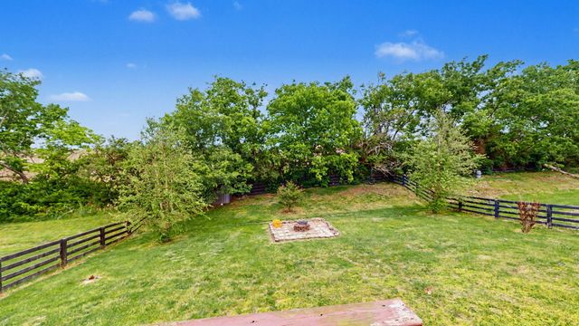 284 Palm Hills Drive, Richmond, KY 40475