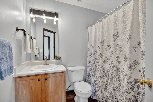 950 67th Street 120, West Des Moines, IA 50266