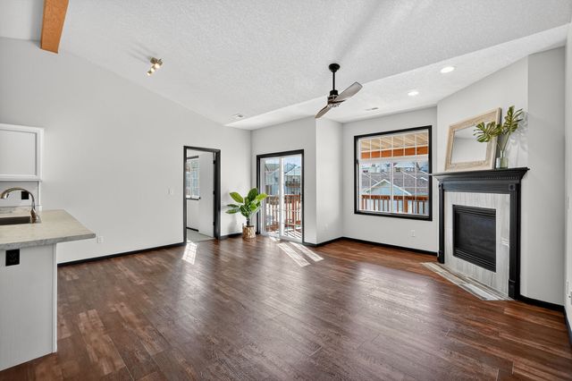 950 67th Street 120, West Des Moines, IA 50266