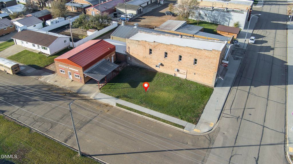 122 South Avenue E, Glen Ullin, ND 58631 photo 13