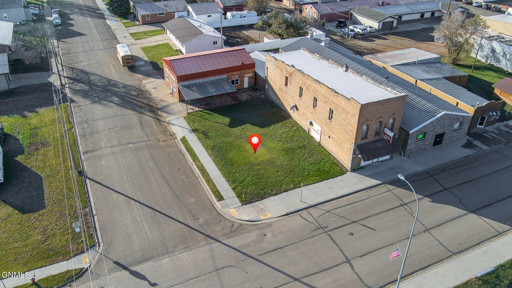 122 South Avenue E, Glen Ullin, ND 58631 photo 5