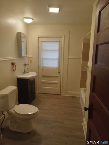 1412-1414 Dixwell Avenue D, Hamden, CT 06514
