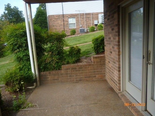 307 Village Ln, W, Dickson, TN 37055