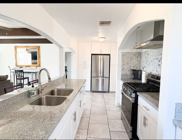 33611 Avenue E, Yucaipa, CA 92399
