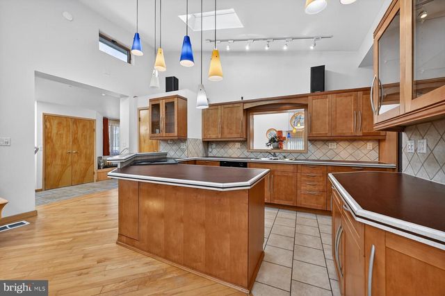 561 ARUNDEL DR, Severna Park, MD 21146