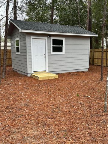 172 Frazier Road, Defuniak Springs, FL 32433