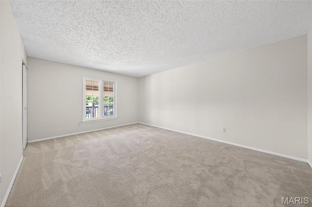 15203 Country Ridge Drive, Chesterfield, MO 63017