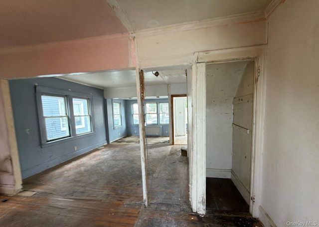 102-09 216th Street, Queens Village, NY 11429