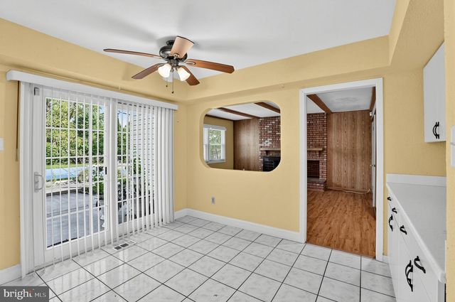 25 TRAYNOR LN, Willingborough, NJ 08046