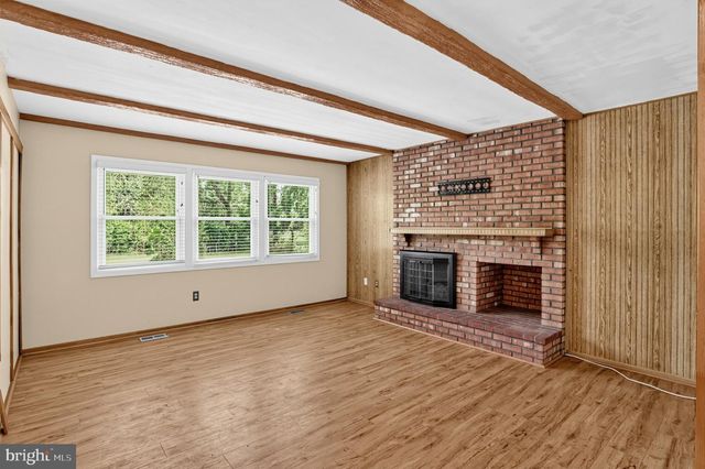 25 TRAYNOR LN, Willingborough, NJ 08046