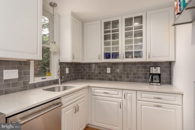 530 F STREET TER SE, Washington, DC 20003