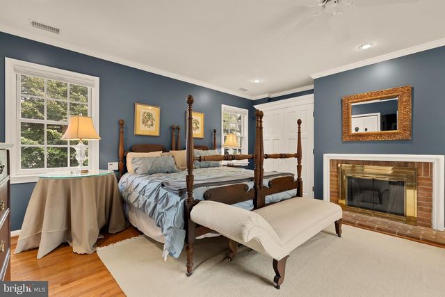 530 F STREET TER SE, Washington, DC 20003