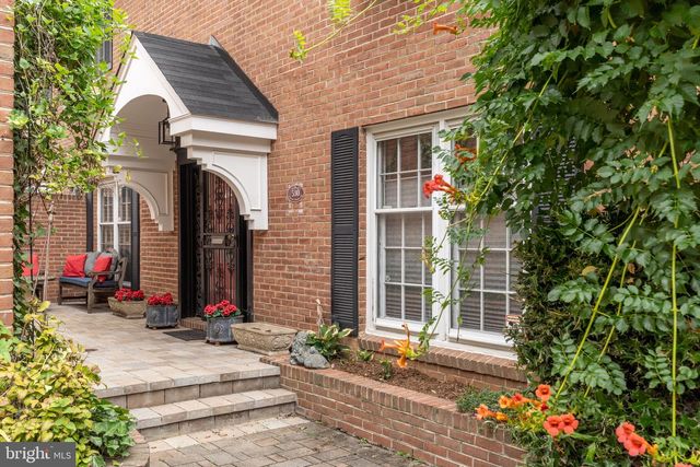 530 F STREET TER SE, Washington, DC 20003