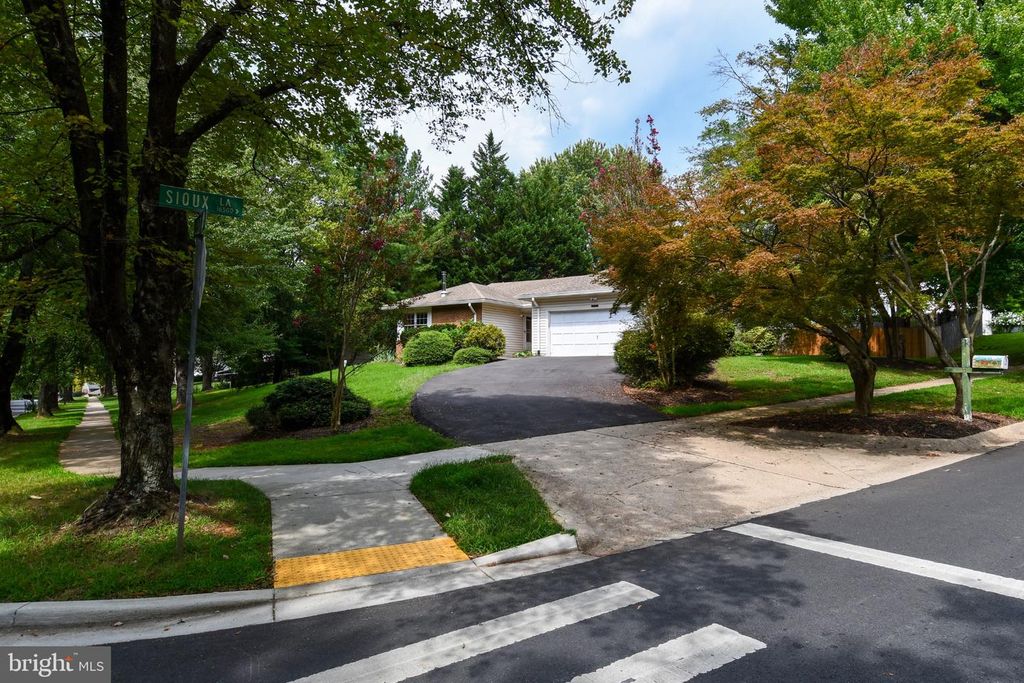 16500 SIOUX, Gaithersburg, MD 20878