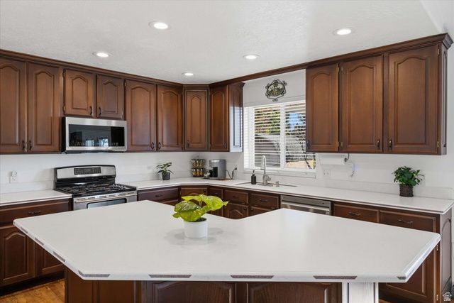 5077 W 11000 N, Highland, UT 84003