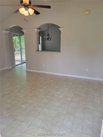 2906 Elise Lane, Bryan, TX 77802