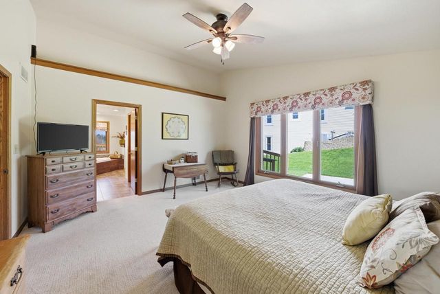 W136N6719 Claas ROAD, Menomonee Falls, WI 53051