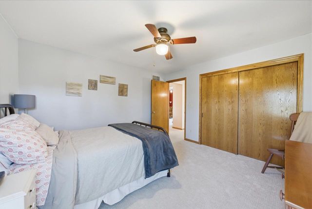 W136N6719 Claas ROAD, Menomonee Falls, WI 53051