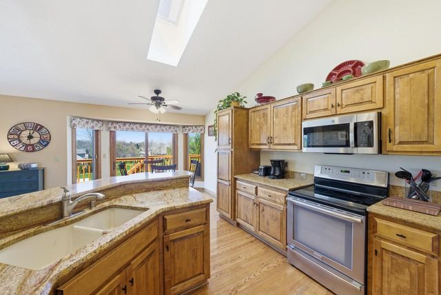 W136N6719 Claas ROAD, Menomonee Falls, WI 53051