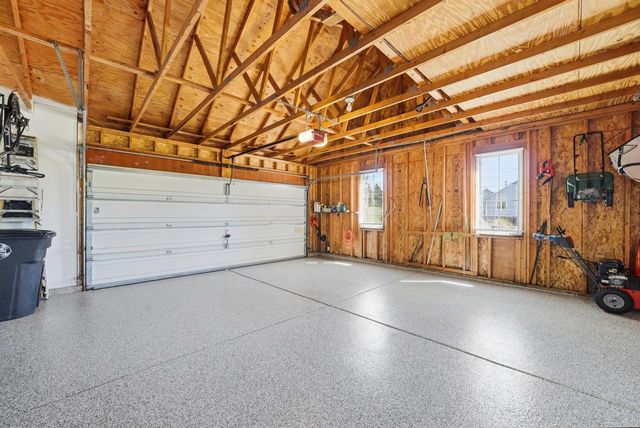 W136N6719 Claas ROAD, Menomonee Falls, WI 53051