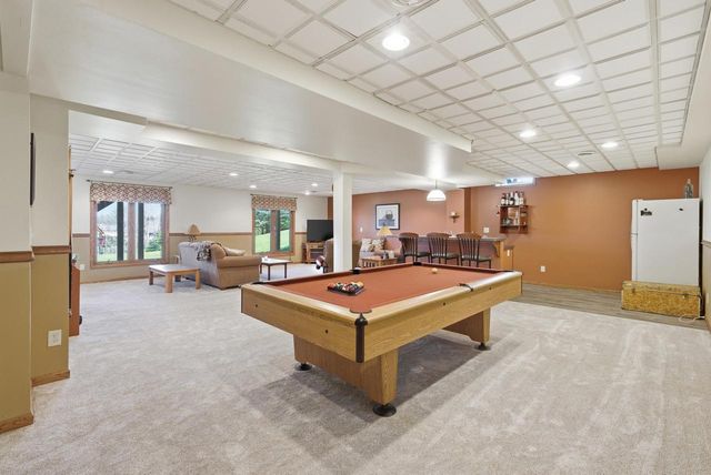 W136N6719 Claas ROAD, Menomonee Falls, WI 53051