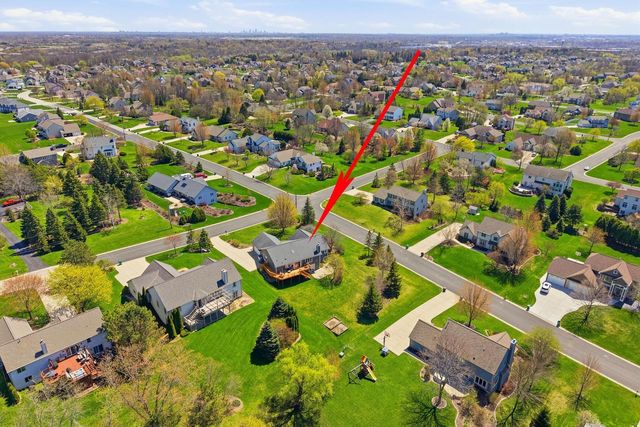 W136N6719 Claas ROAD, Menomonee Falls, WI 53051