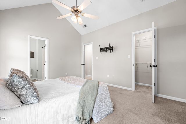 1429 E Stone Arch Drive, Fuquay Varina, NC 27526