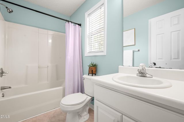 1429 E Stone Arch Drive, Fuquay Varina, NC 27526
