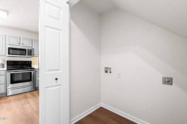 1429 E Stone Arch Drive, Fuquay Varina, NC 27526