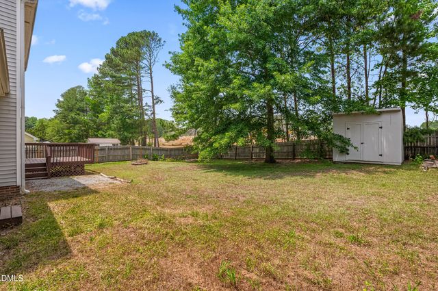 1429 E Stone Arch Drive, Fuquay Varina, NC 27526