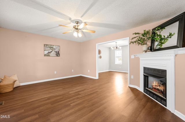 1429 E Stone Arch Drive, Fuquay Varina, NC 27526
